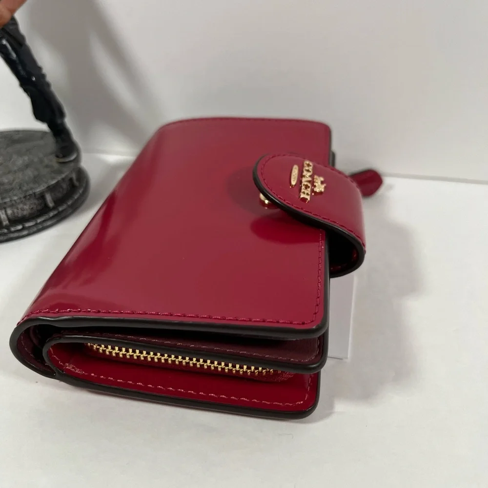 Coach Medium Corner Zip Wallet NWT - Picture 2 of 9